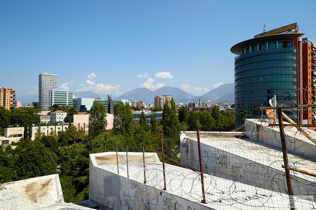 Тірана, Албанія